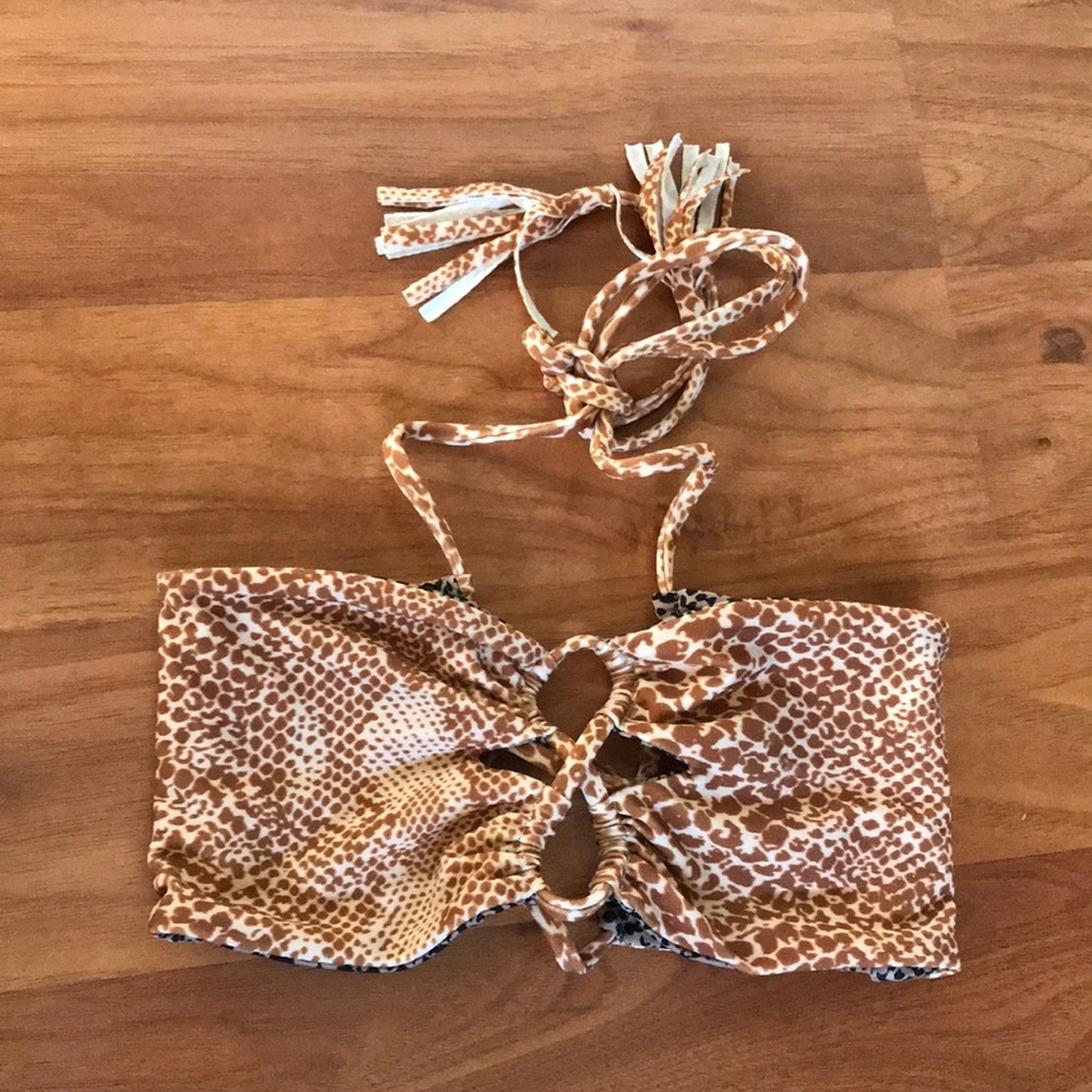 ❌SOLD❌ Acacia snake skin bikini top